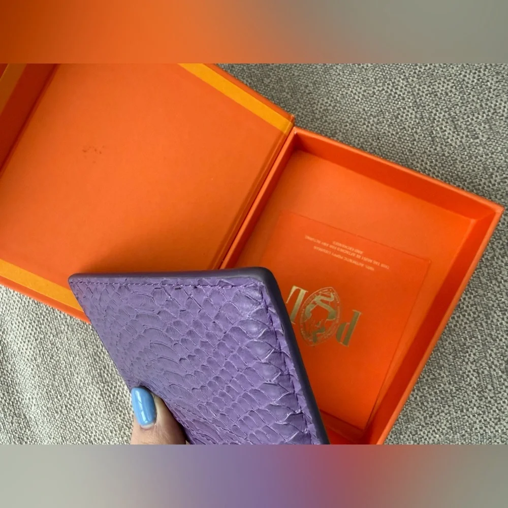 Poppy Lissiman Card Holder - Picture 5 of 6